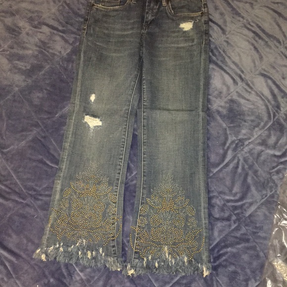 BLANKNYC DENIM-STUDDED CROP FLARE JEANS- Retail! - Picture 2 of 8